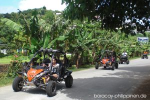 Mit dem Buggy unterwegs auf Boracay